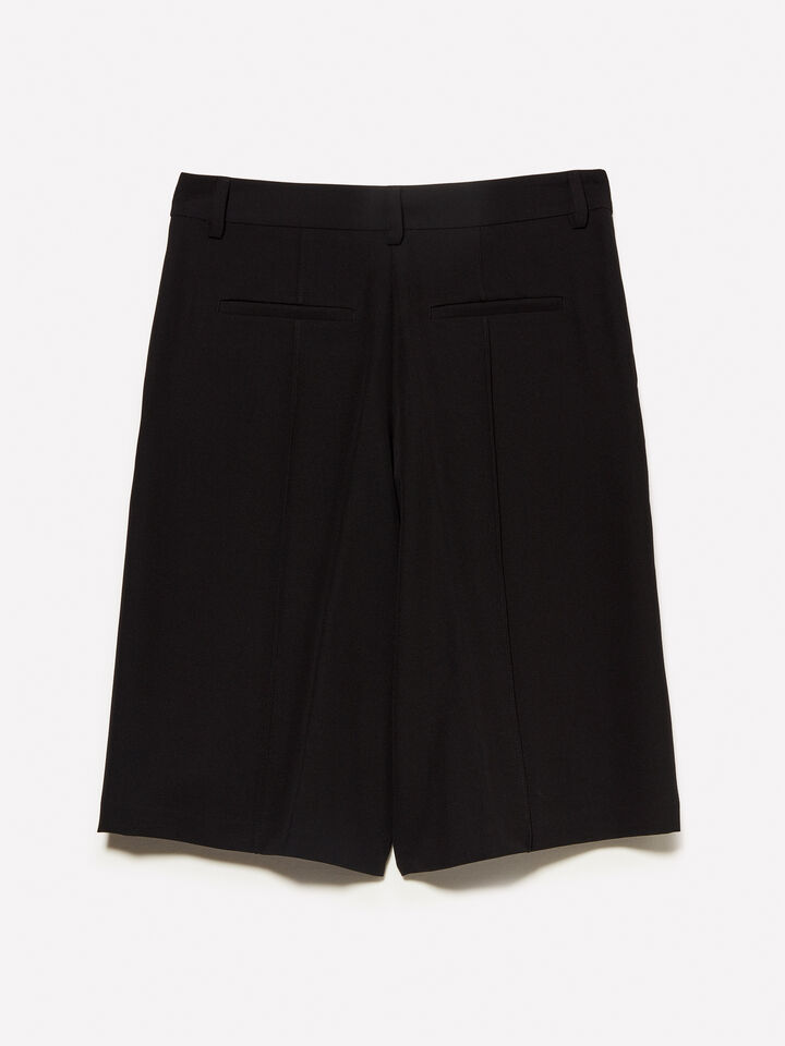 Schwarze Bermudashorts im Relaxed Fit - shorts und kurze hosen für damen - Schwarz | Sisley image number 6