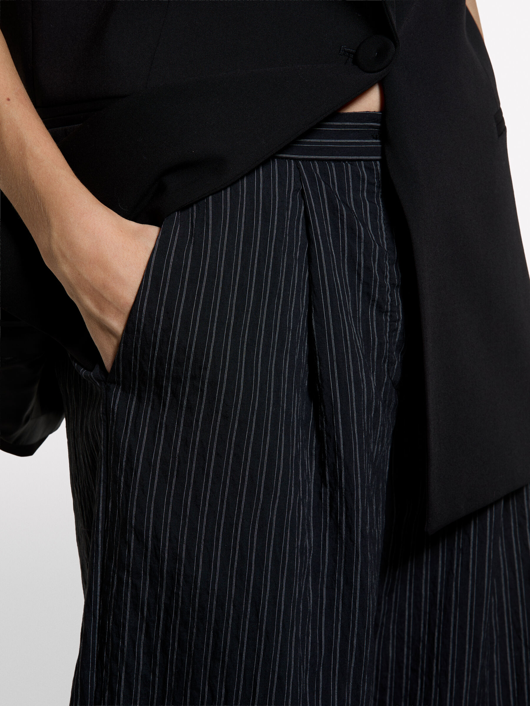 BERMUDA Damen image number null