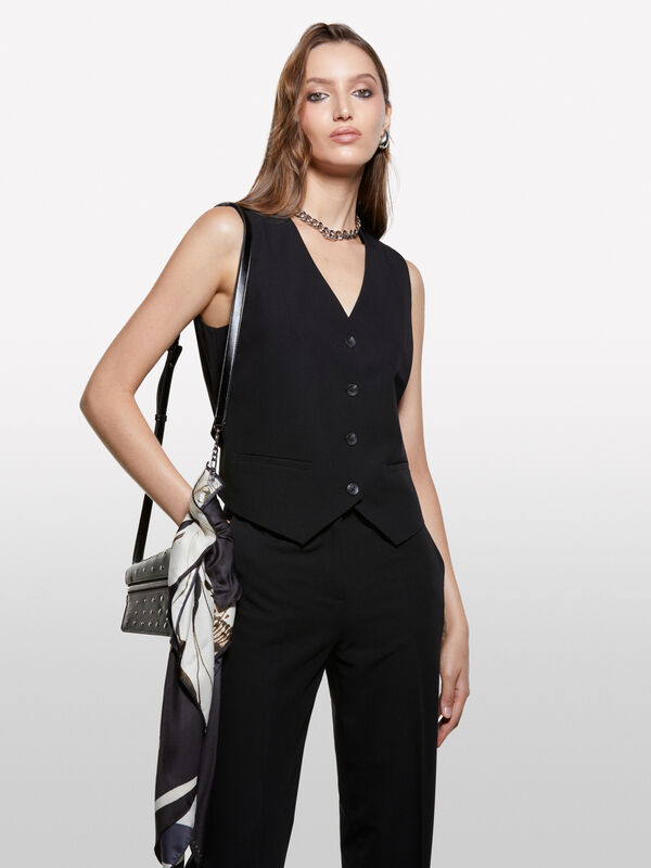 Schwarze Weste im Slim Fit - westen und pullunder für damen | Sisley